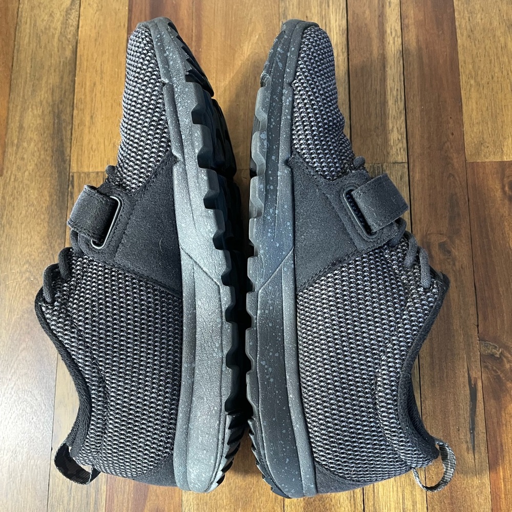 Nike SB Trainerendor Triple Black 
Skateboard Shoe mens size 9.5 - Picture 4 of 9